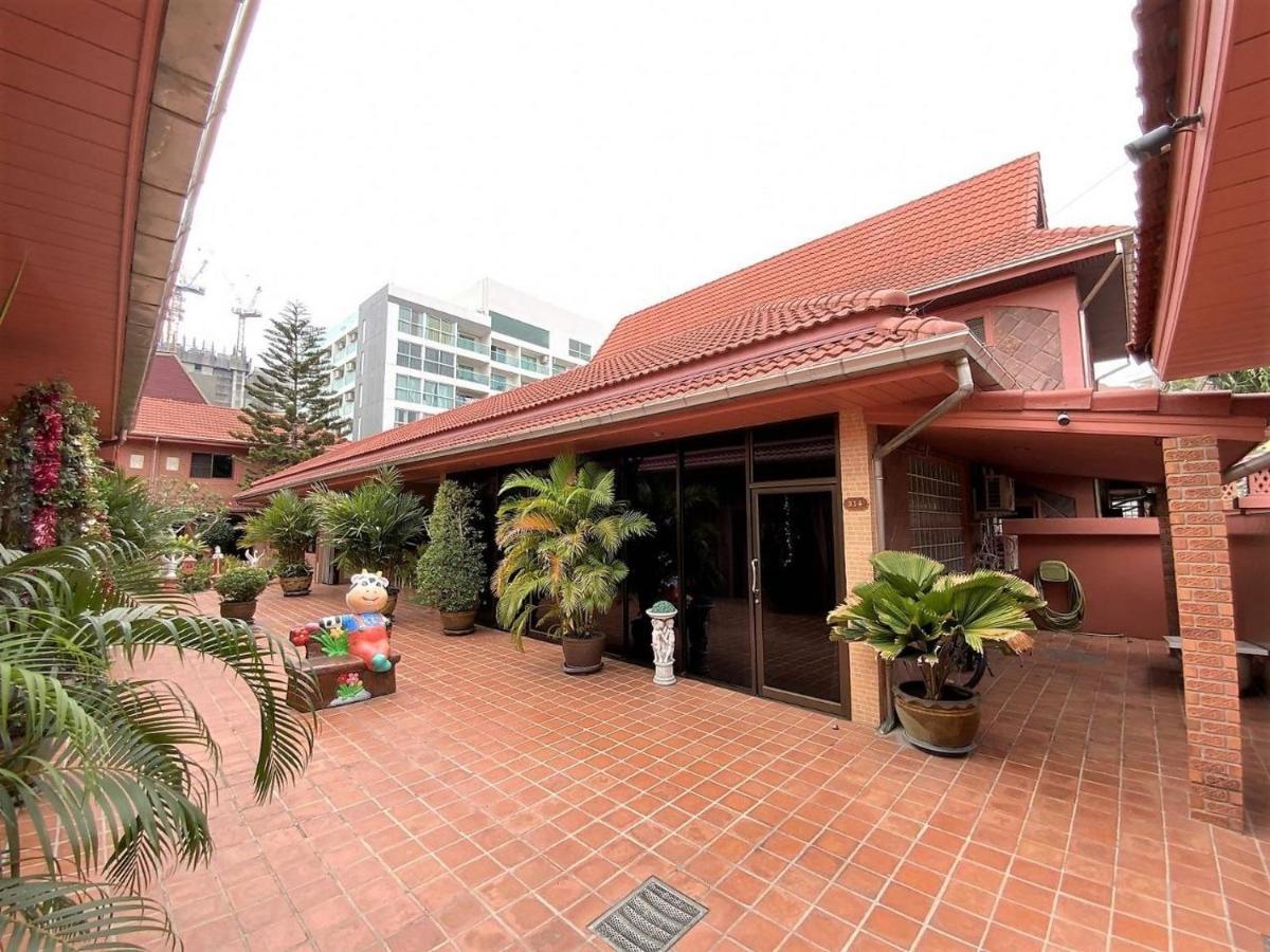 Wisma tamu Magadan Pattaya
